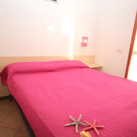 Villaggio Adriatico Villetta A Schiera 01 בית נופש רוסולינה מארה